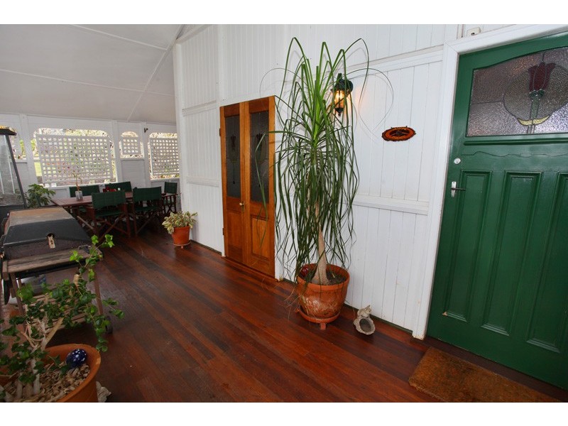 9 Magnolia Street, Nambour QLD 4560