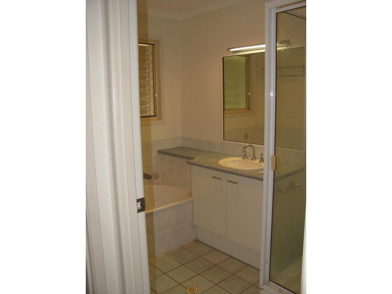 11 Kings Place, Nambour QLD 4560
