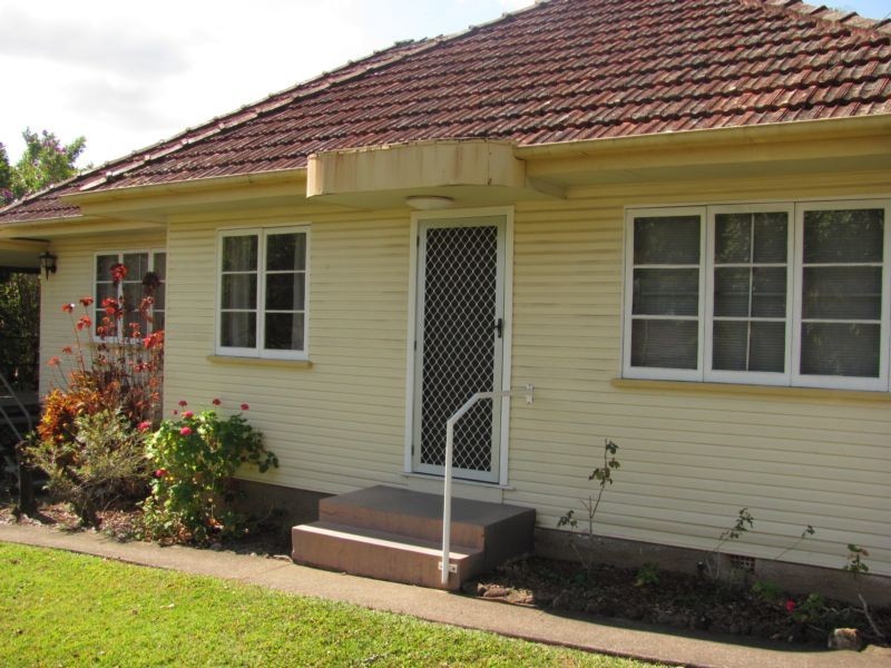 24 Waterfall Road, Nambour QLD 4560