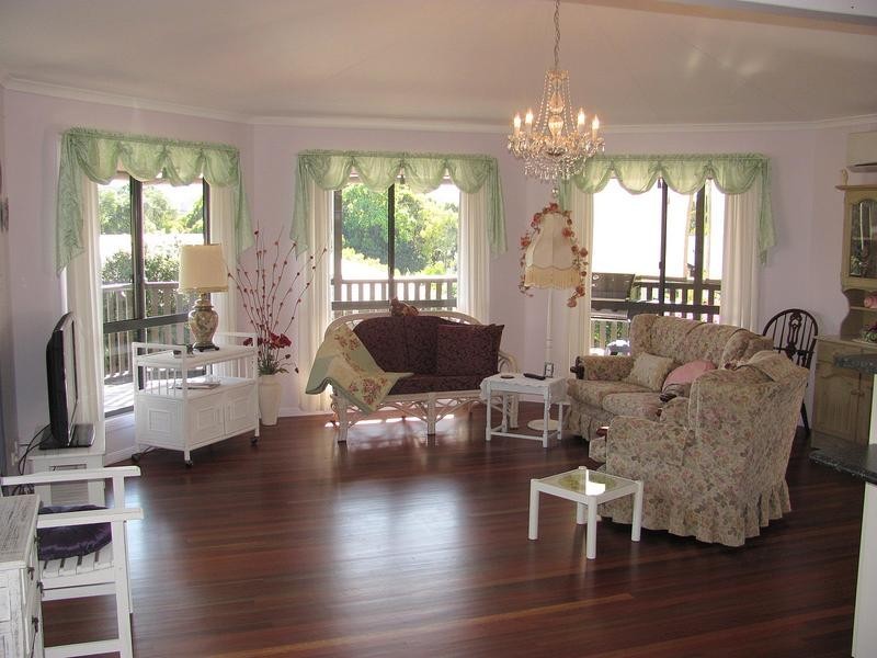 5 Killarney Crescent, Nambour QLD 4560