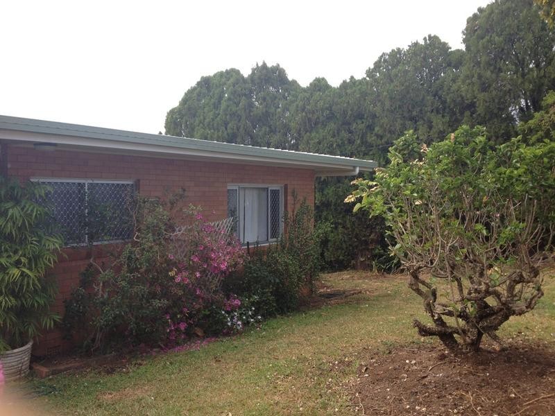 9 Crescent Drive, Nambour QLD 4560
