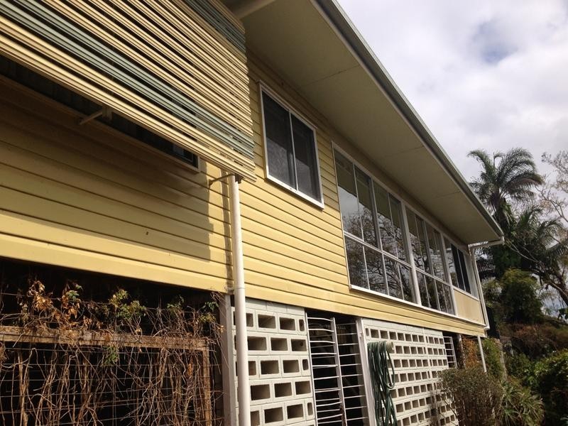 9 Crescent Drive, Nambour QLD 4560