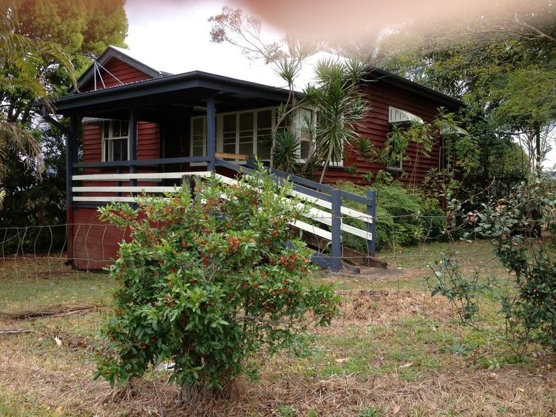 14 Washington Street, Nambour QLD 4560