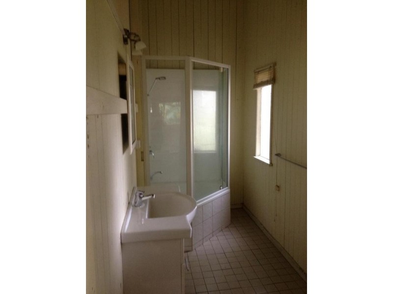 14 Washington Street, Nambour QLD 4560