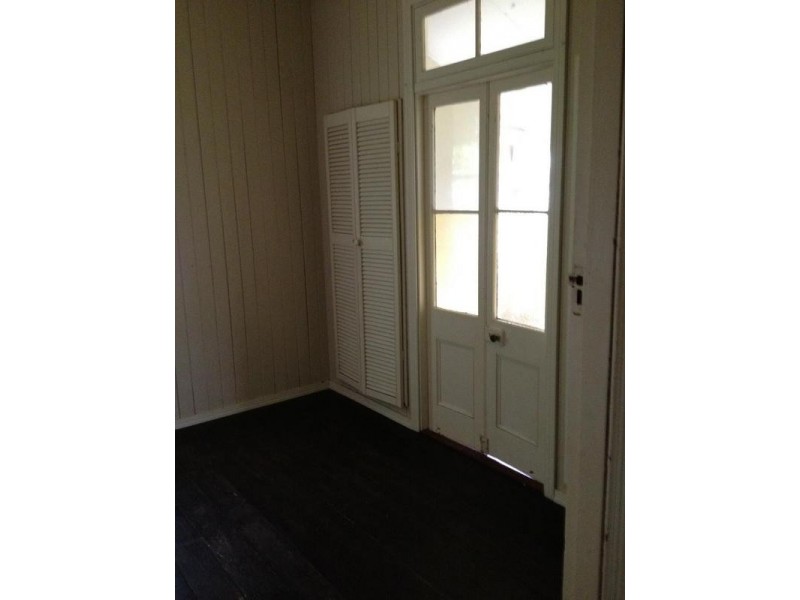 14 Washington Street, Nambour QLD 4560