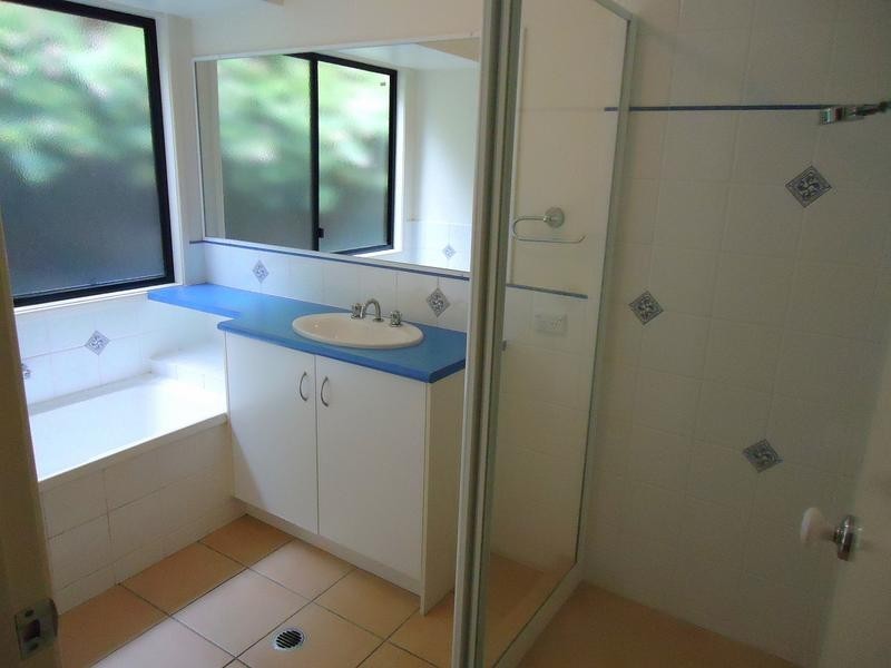 1 Parkhaven Close, Nambour QLD 4560