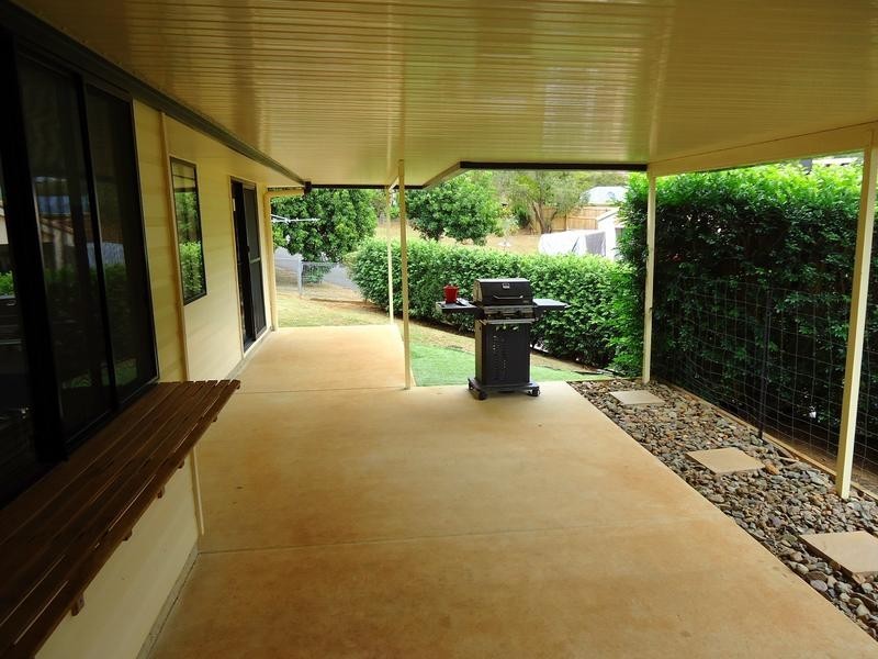 1 Parkhaven Close, Nambour QLD 4560