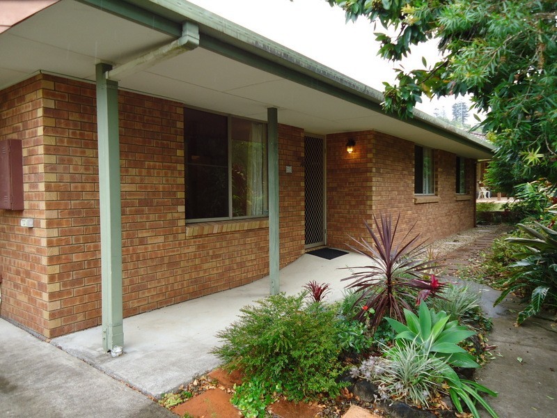 25 Lachlan Avenue, Nambour QLD 4560