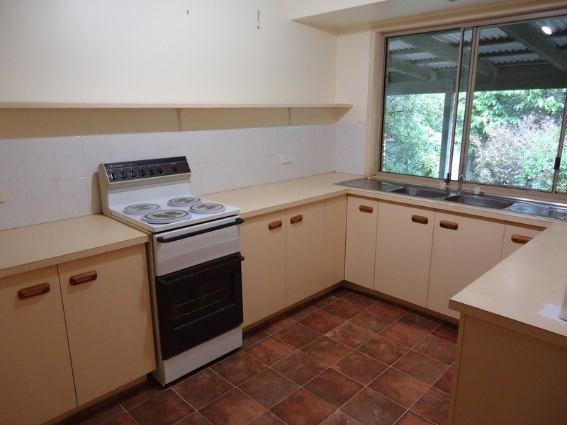 25 Lachlan Avenue, Nambour QLD 4560