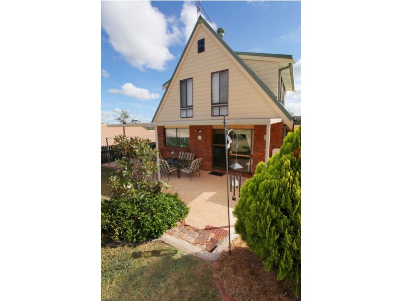 18 Stuart Place, Nambour QLD 4560