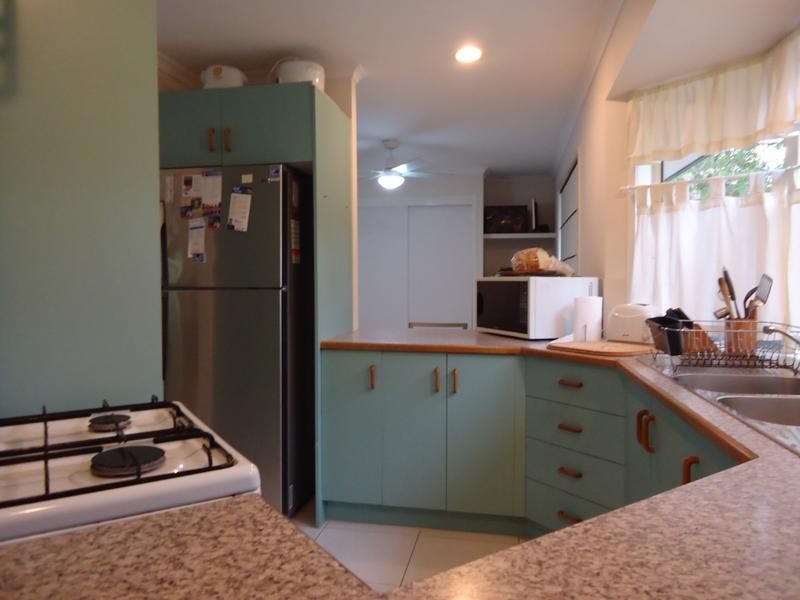 8 Birdsong Court, Nambour QLD 4560