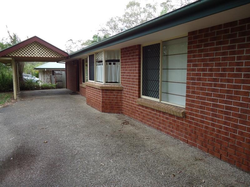 8 Birdsong Court, Nambour QLD 4560