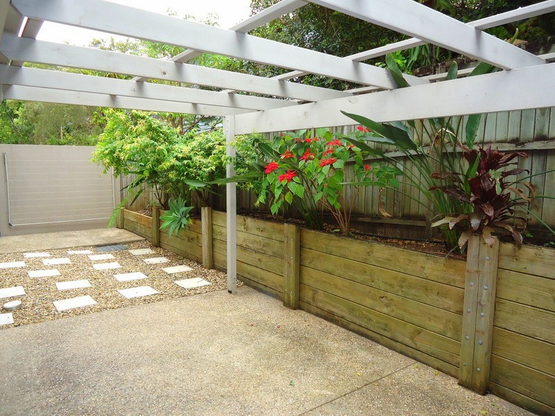 2/10 Mt Pleasant Road, Nambour QLD 4560