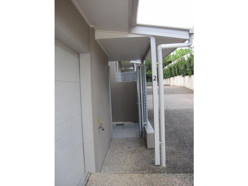 2/10 Mt Pleasant Road, Nambour QLD 4560