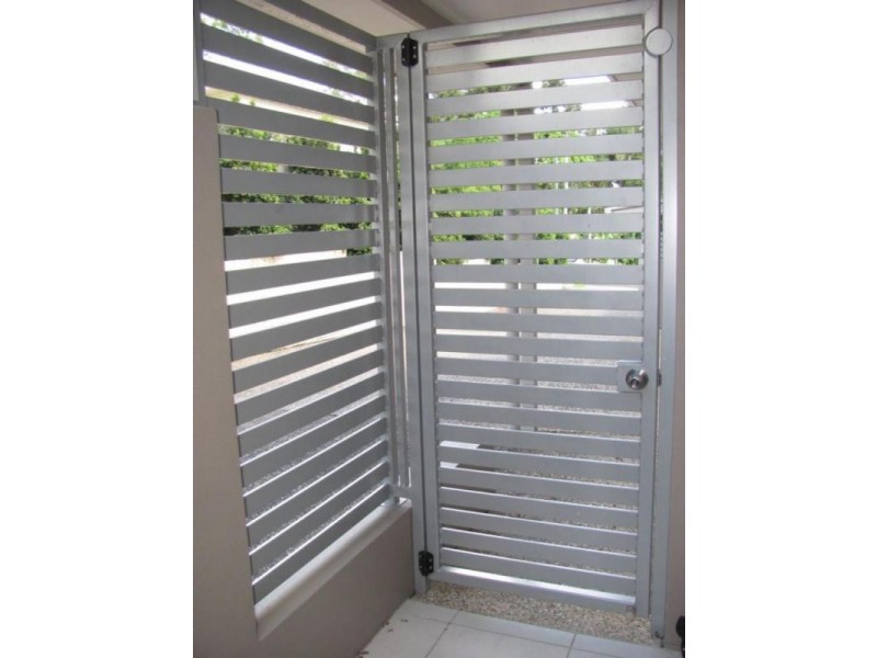 2/10 Mt Pleasant Road, Nambour QLD 4560