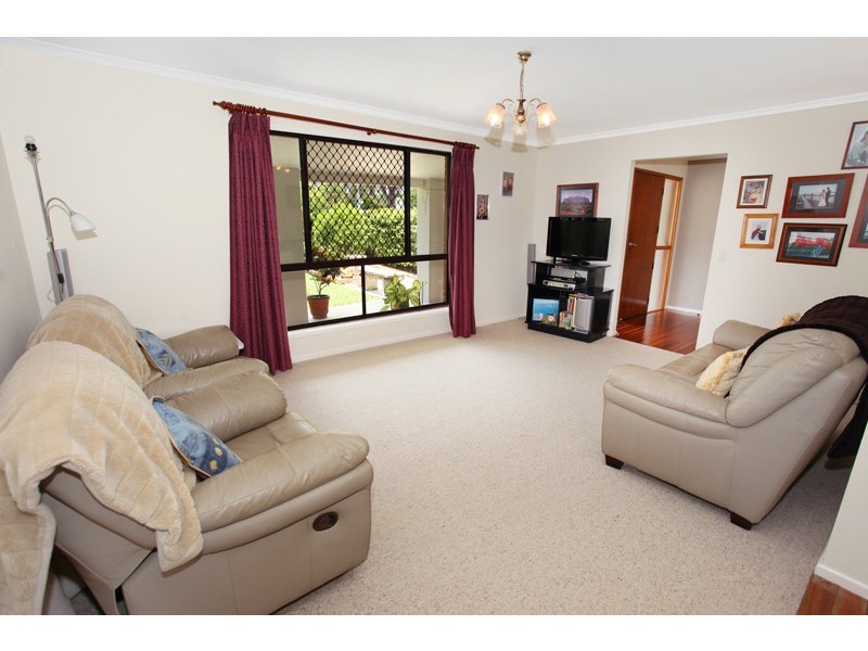 17 Spring Myrtle Avenue, Nambour QLD 4560