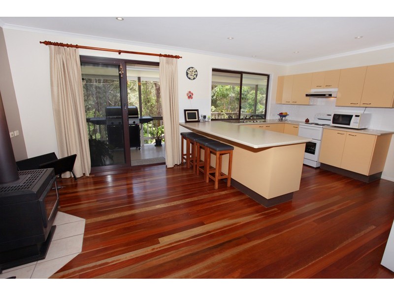 17 Spring Myrtle Avenue, Nambour QLD 4560