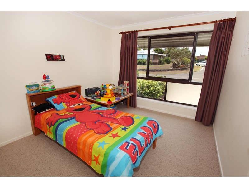 17 Spring Myrtle Avenue, Nambour QLD 4560