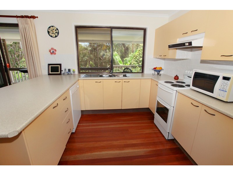 17 Spring Myrtle Avenue, Nambour QLD 4560