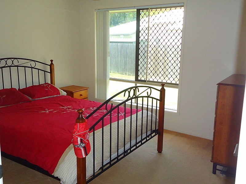 17 Vincent Drive, Nambour QLD 4560