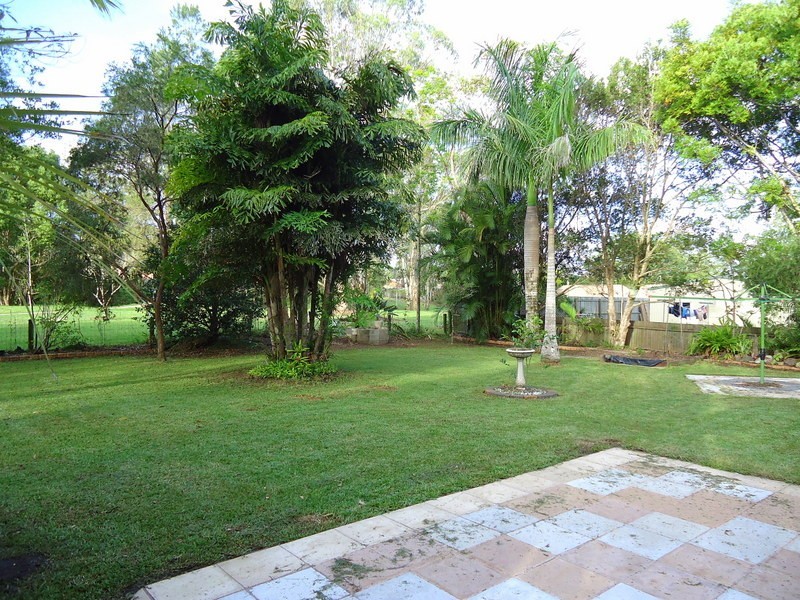 10 Flinders Avenue, Nambour QLD 4560