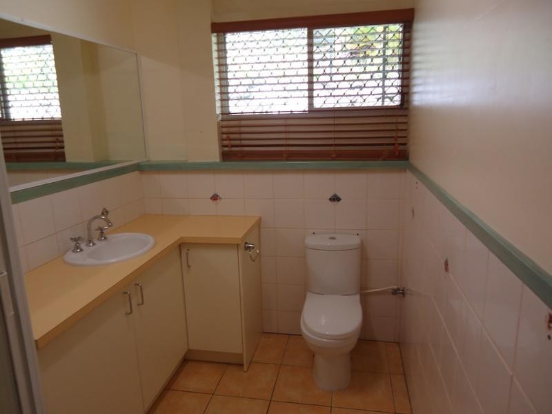 6 Savilles Road, Nambour QLD 4560