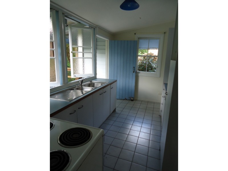 24 Blackall Terrace, Nambour QLD 4560