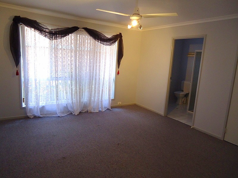 16 Lachlan Avenue, Nambour QLD 4560