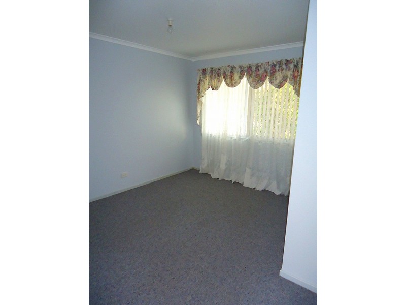 16 Lachlan Avenue, Nambour QLD 4560