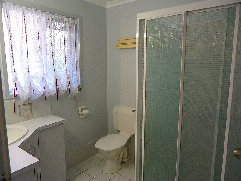 16 Lachlan Avenue, Nambour QLD 4560