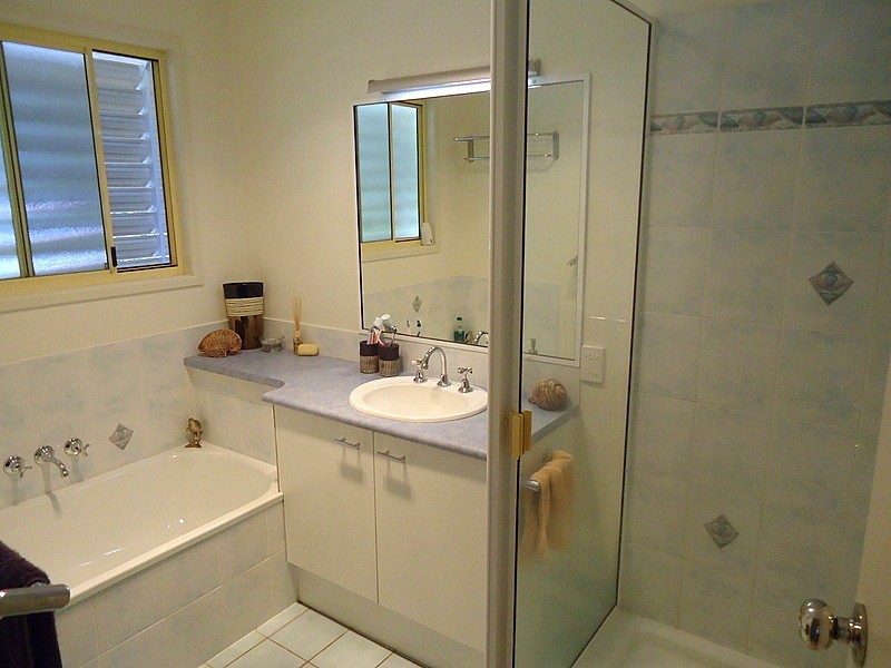 11 Kings Place, Burnside QLD 4560