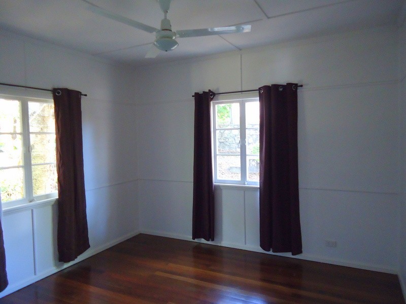 32 Oxleigh Crescent, Nambour QLD 4560