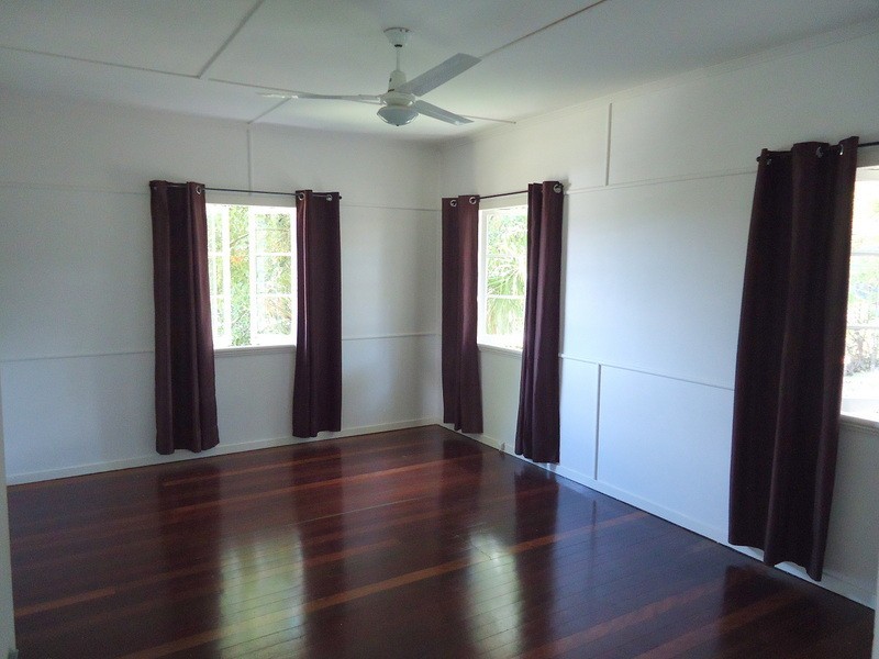 32 Oxleigh Crescent, Nambour QLD 4560