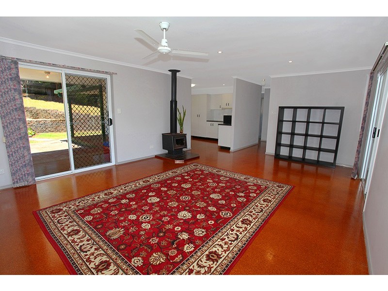 6 Tatiara Court, Nambour QLD 4560