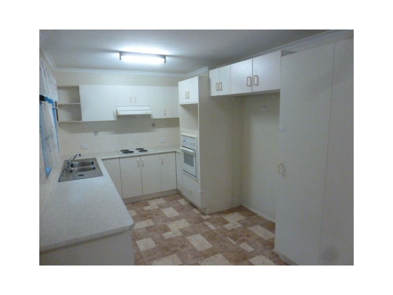 4 Cunningham Crescent, Nambour QLD 4560