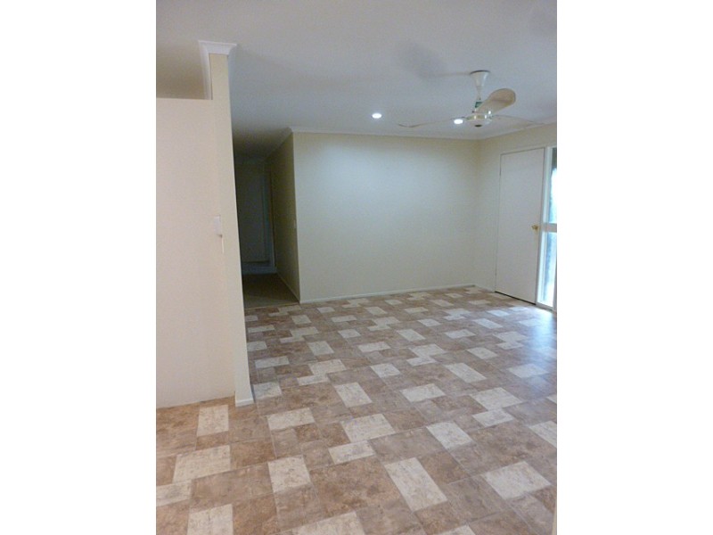 4 Cunningham Crescent, Nambour QLD 4560