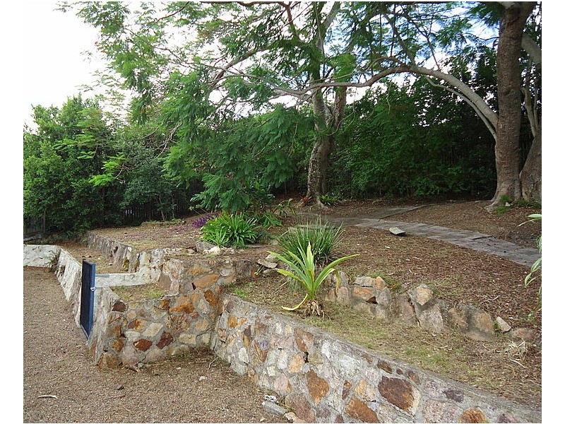 4 Cunningham Crescent, Nambour QLD 4560