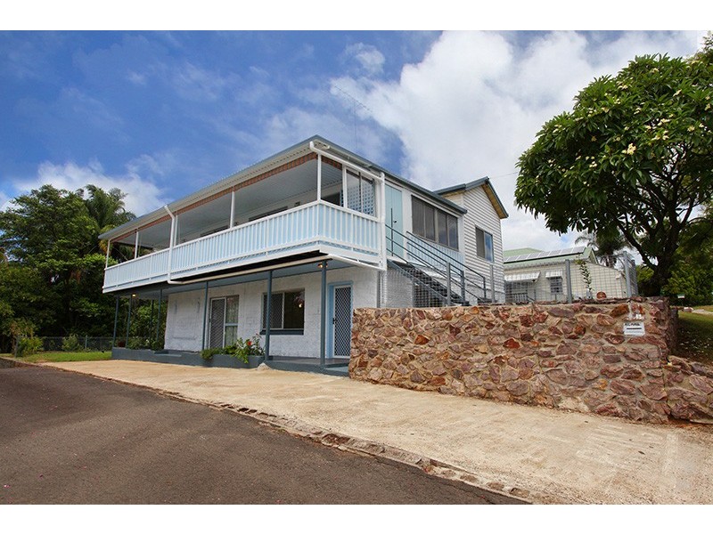 11 Lamington Terrace, Nambour QLD 4560