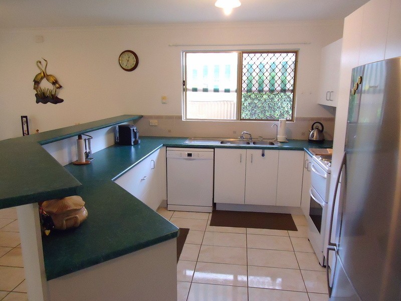 2/1 Parkvista Court, Burnside QLD 4560
