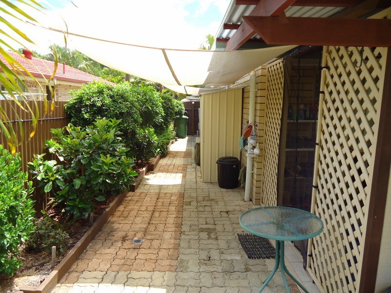 2/1 Parkvista Court, Burnside QLD 4560