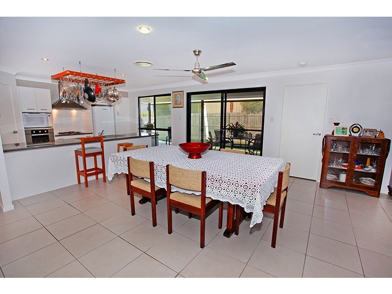 1 Bright Court, Burnside QLD 4560