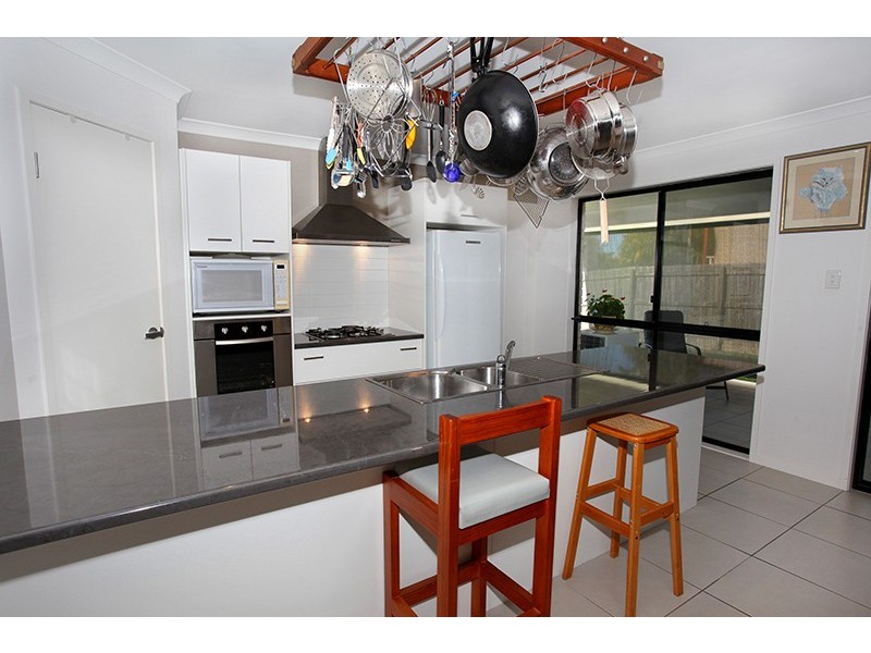 1 Bright Court, Burnside QLD 4560