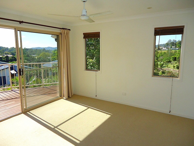 8 Dalzell Court, Burnside QLD 4560