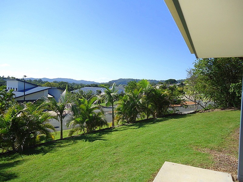 8 Dalzell Court, Burnside QLD 4560