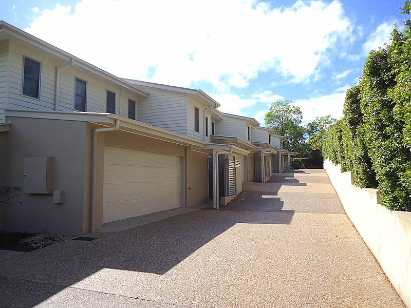 2/10 Mt Pleasant Road, Nambour QLD 4560