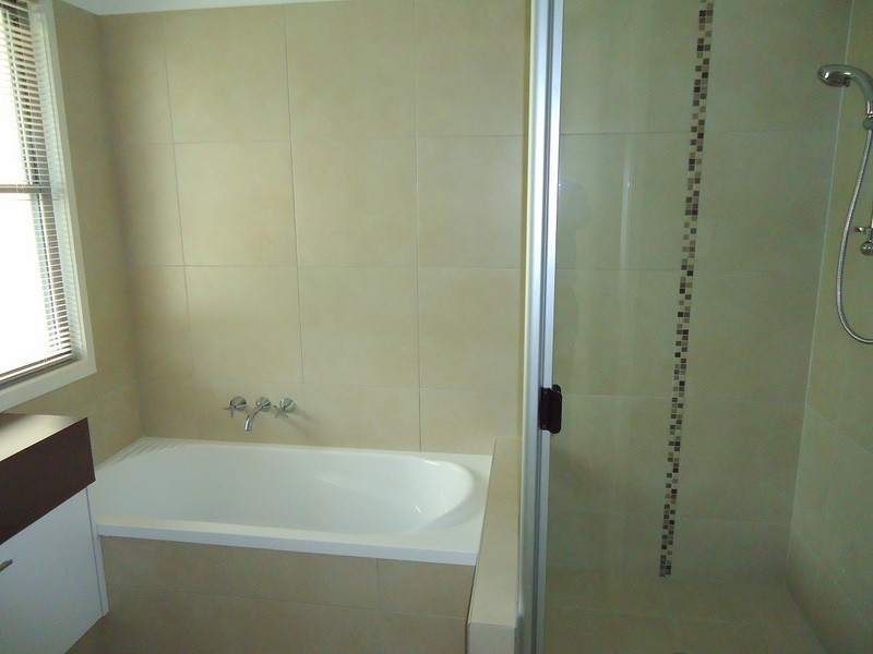 2/10 Mt Pleasant Road, Nambour QLD 4560