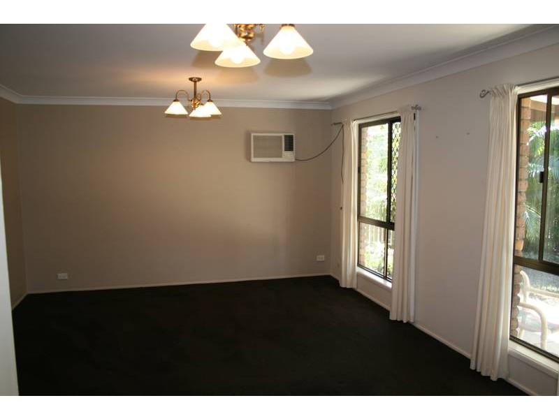 24 Lollard Street, Hillcrest QLD 4118