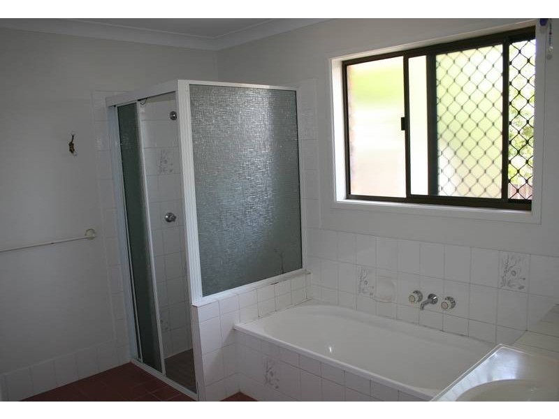 24 Lollard Street, Hillcrest QLD 4118