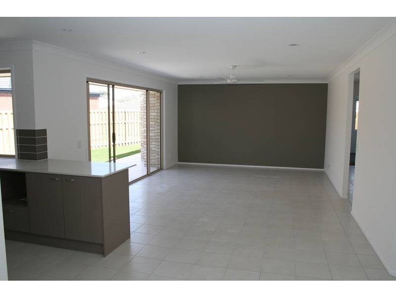 7 Cedarwood Street, Berrinba QLD 4117