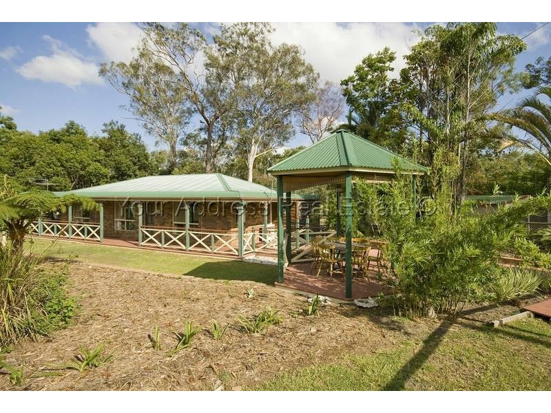 6 Mackunda Court, Park Ridge South QLD 4125